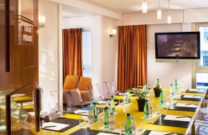 How to find a meeting room in Paris?